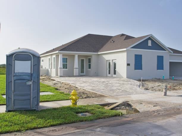Portable Toilet Options We Offer in Broadview Park, FL